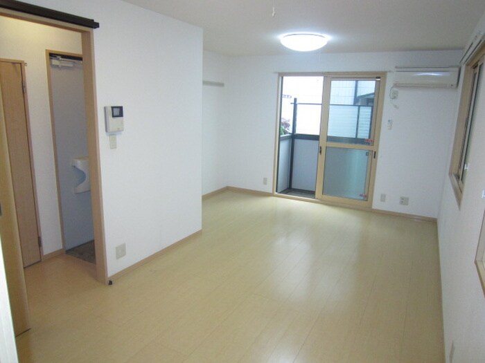 物件内観写真4　(居室)