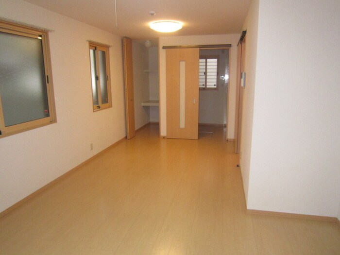 物件内観写真5　(居室)