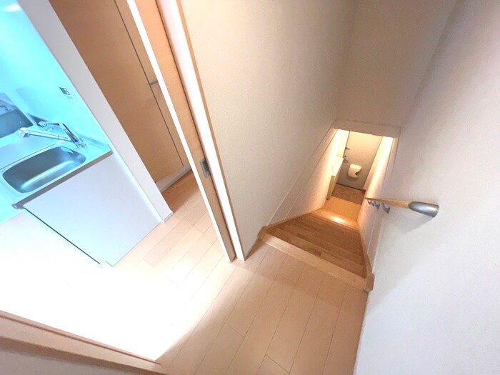 物件内観写真11　(玄関)