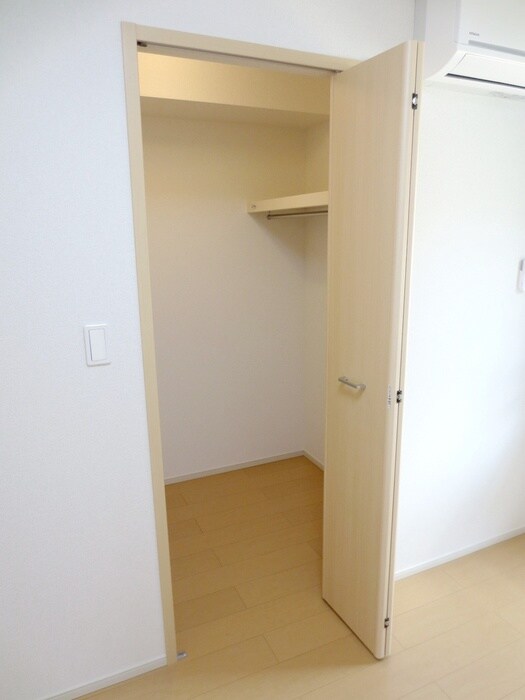 物件内観写真14　(収納)