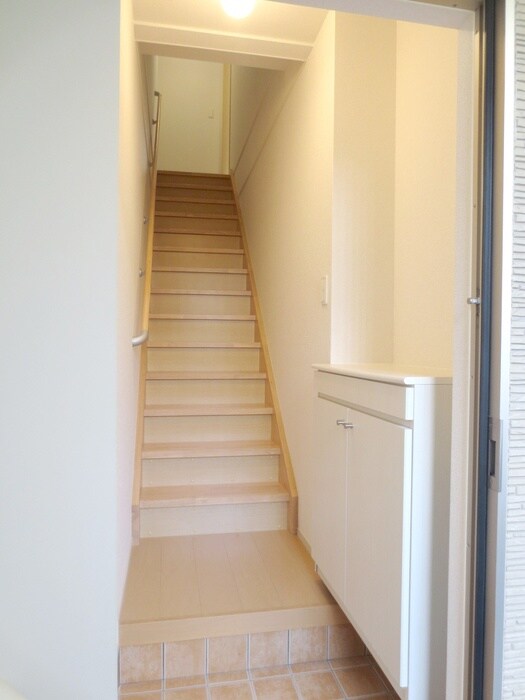 物件内観写真15　(玄関)