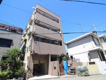 川本ファミリ－マンション外観写真