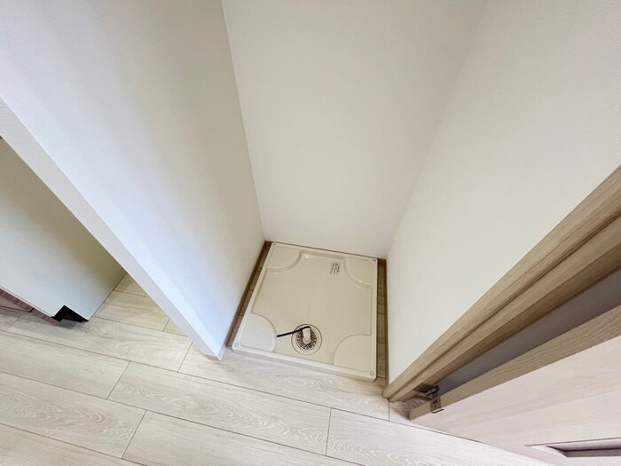 物件内観写真13　(洗濯機置場)