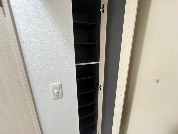 物件内観写真15　(靴箱)