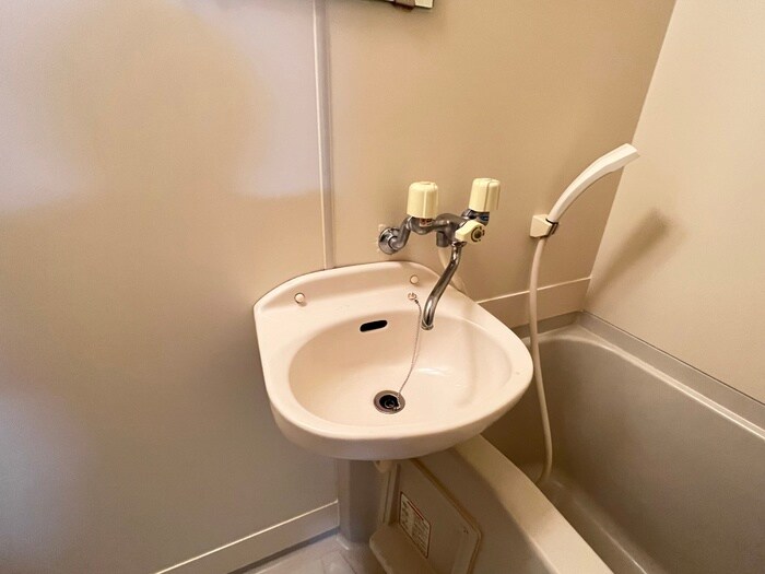 物件内観写真11　(洗面)