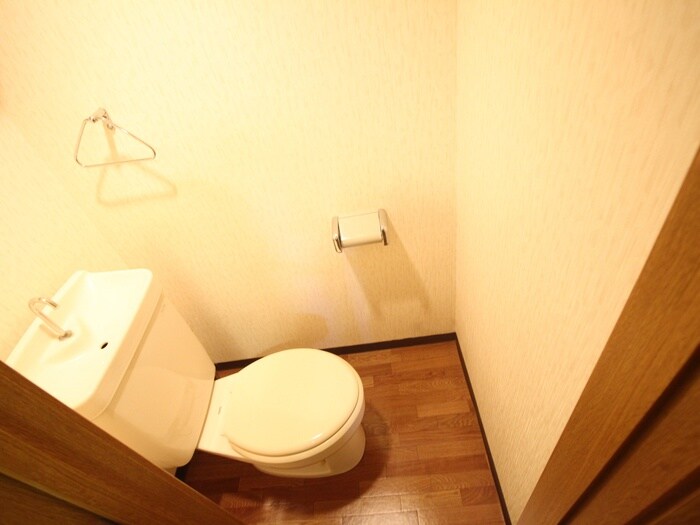 物件内観写真12　(トイレ)