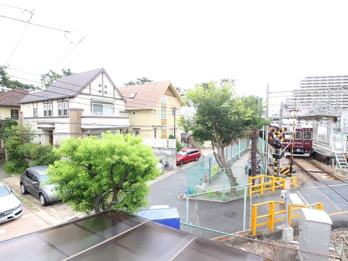 物件内観写真16　(室内からの展望)