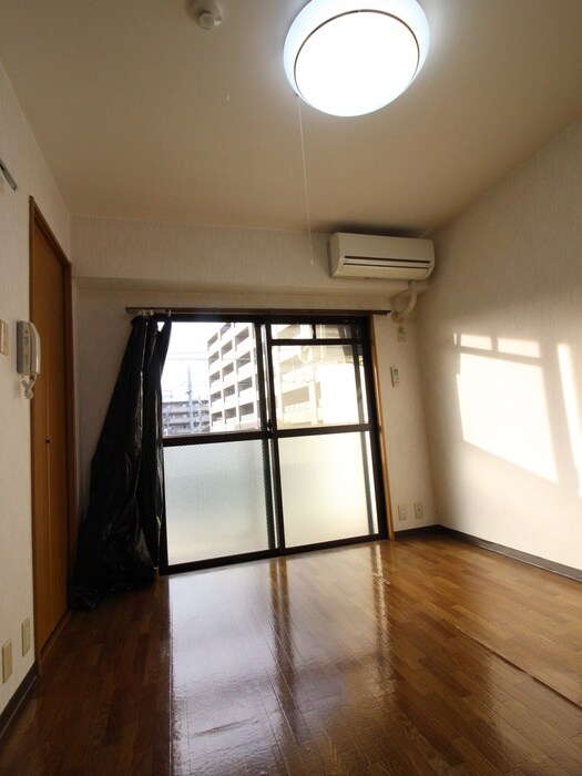 物件内観写真21　(居室)