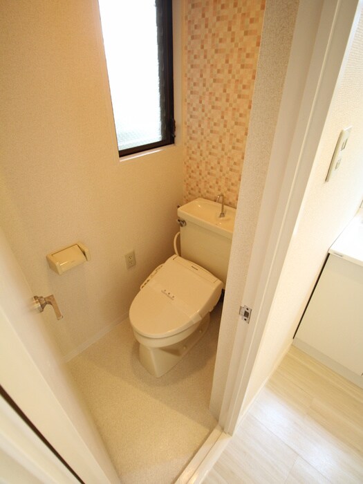 物件内観写真10　(トイレ)