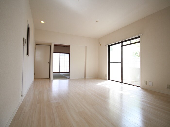 物件内観写真18　(居室)