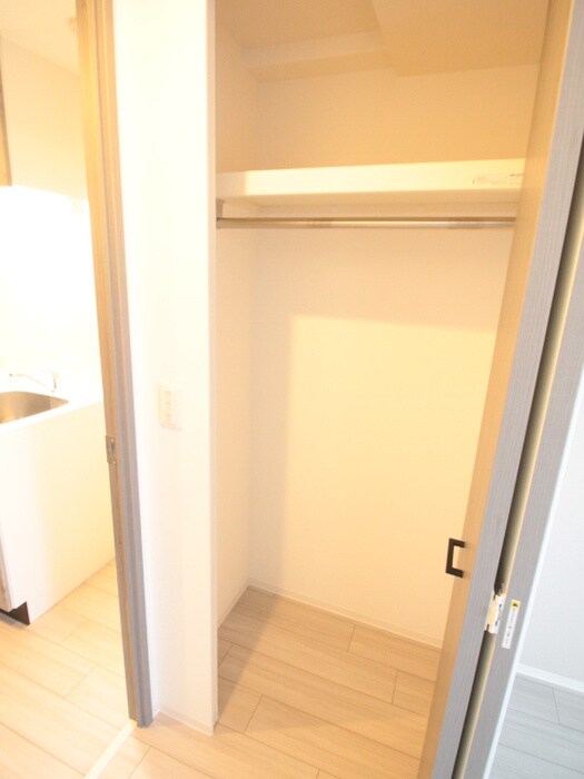 物件内観写真13　(収納)