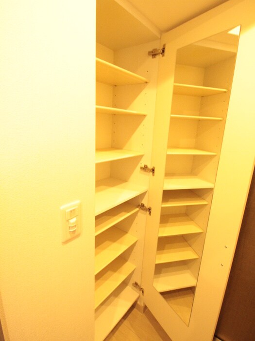 物件内観写真17　(靴箱)