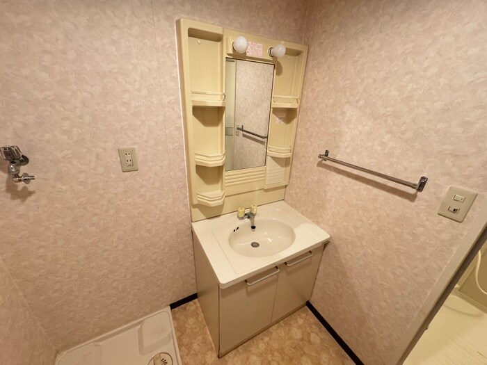 物件内観写真12　(洗面)