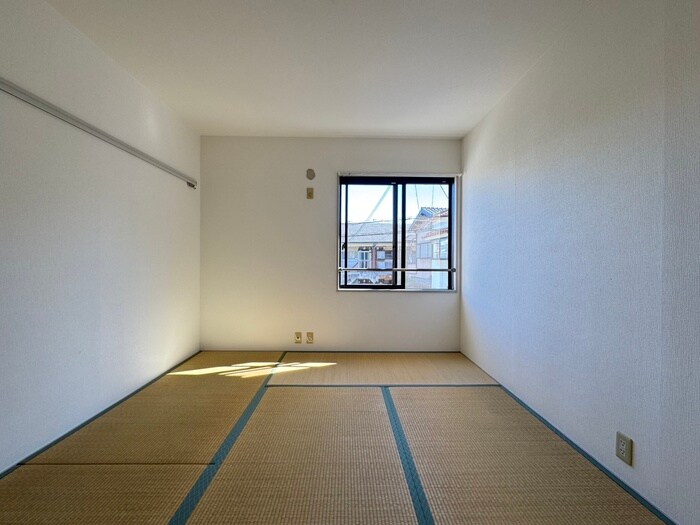 物件内観写真13　(居室)