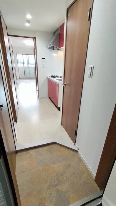 物件内観写真9　(玄関)