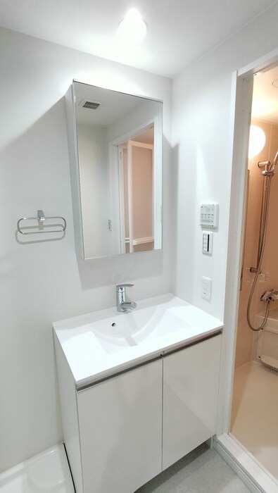 物件内観写真11　(洗面)