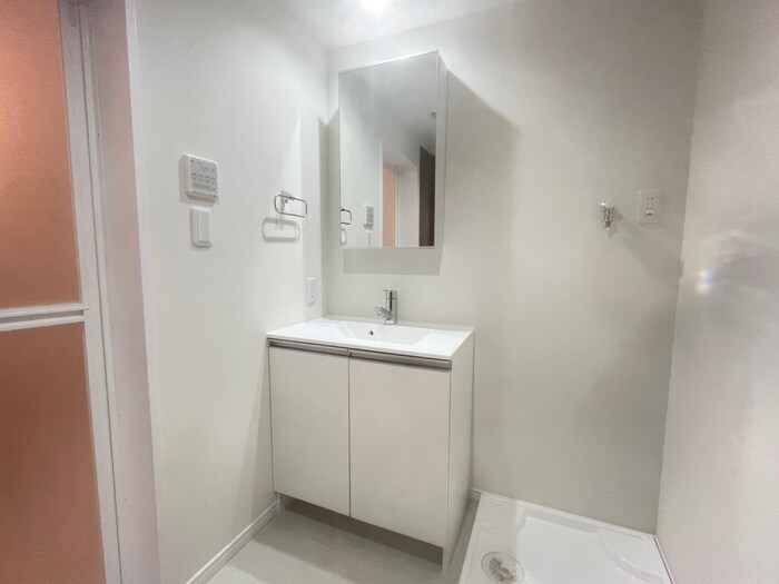 物件内観写真12　(洗面)