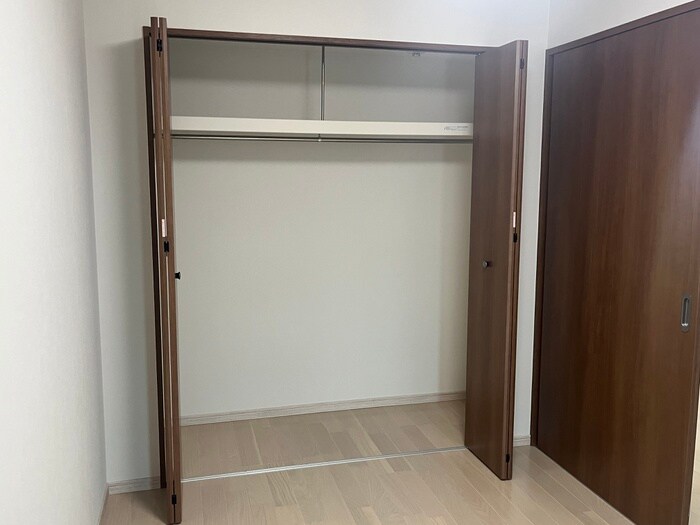 物件内観写真16　(収納)