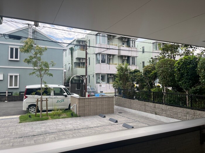 物件内観写真18　(室内からの展望)