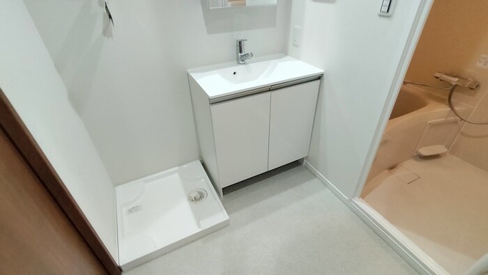 物件内観写真18　(洗濯機置場)