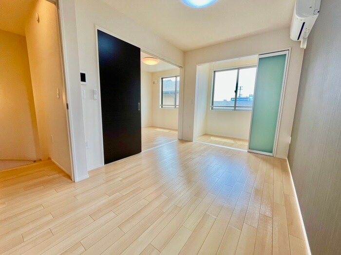 物件内観写真7　(居室)