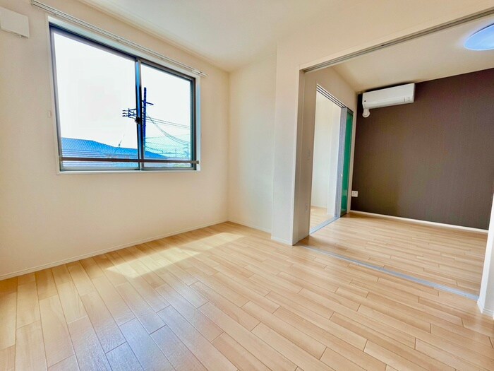 物件内観写真14　(居室)