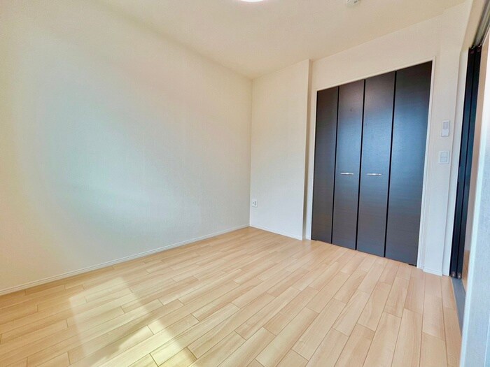 物件内観写真14　(居室)