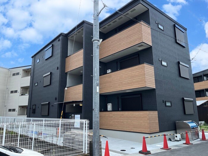 物件外観写真1　(外観写真)