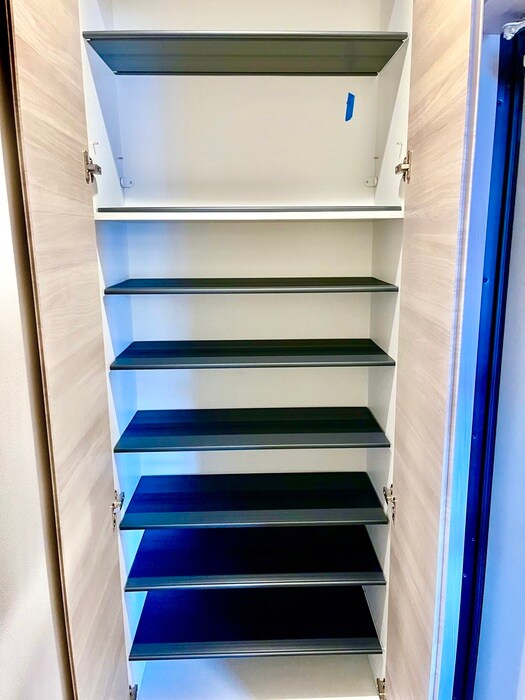 物件内観写真8　(靴箱)