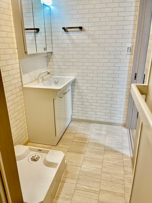 物件内観写真11　(洗面)