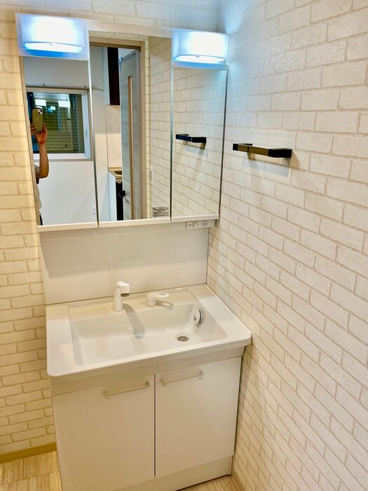 物件内観写真12　(洗面)