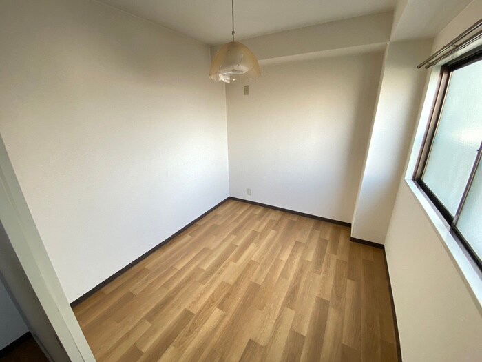 物件内観写真12　(居室)