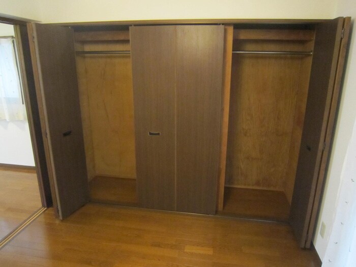 物件内観写真6　(収納)