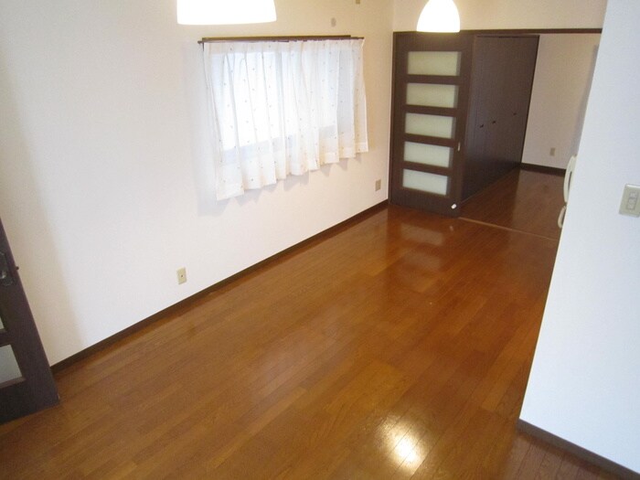 物件内観写真8　(居室)