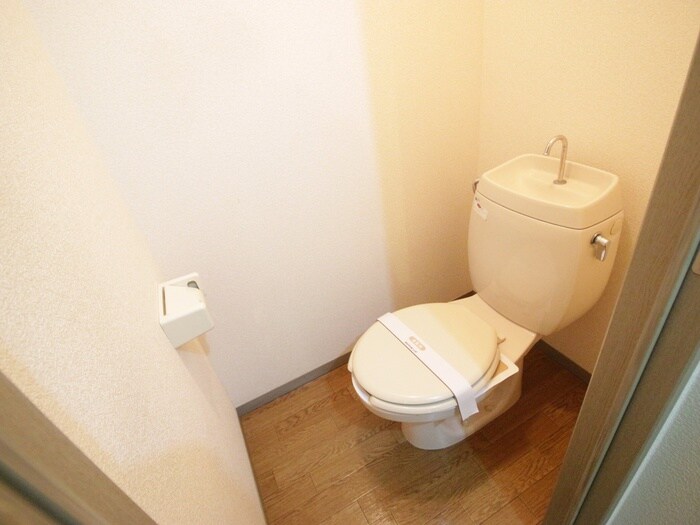 物件内観写真10　(トイレ)