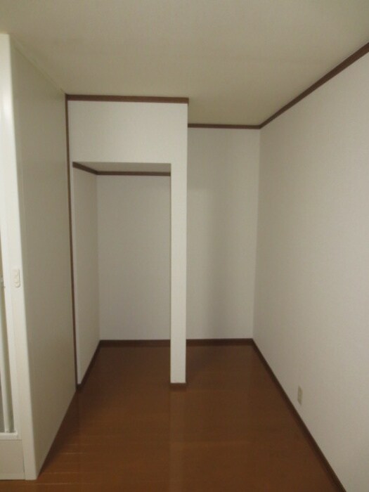 物件内観写真12　(居室)