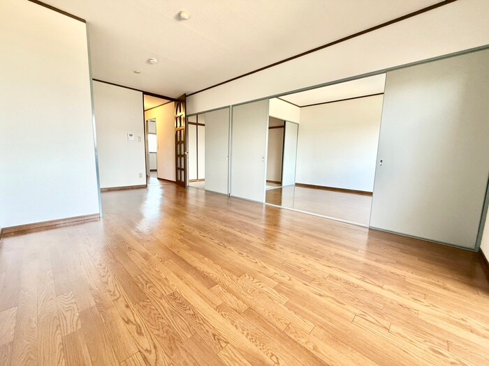 物件内観写真9　(居室)