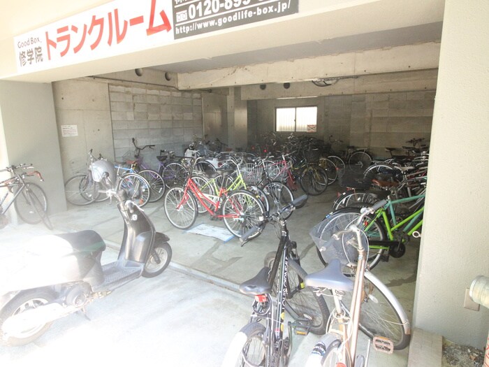 物件外観写真6　(駐輪場)