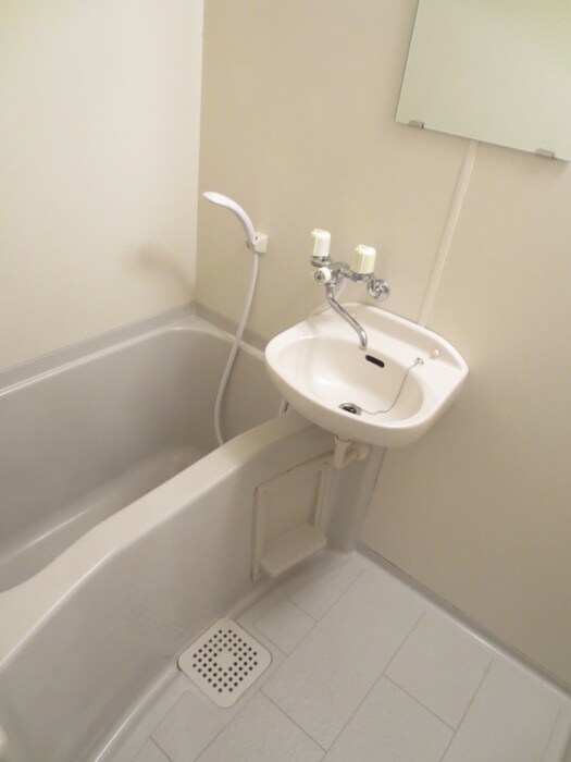 物件内観写真10　(バス／シャワールーム等)