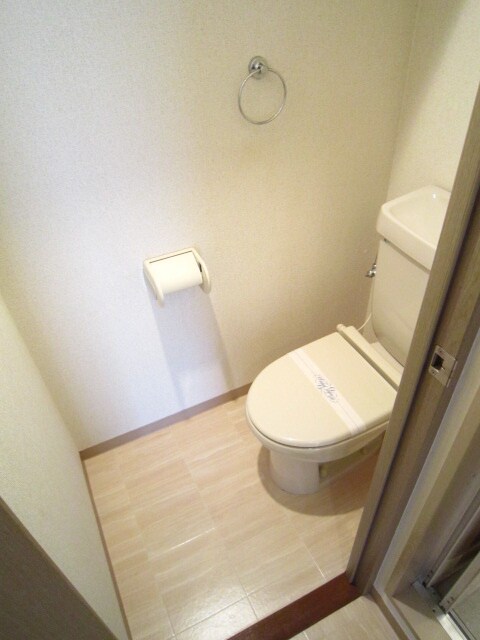 物件内観写真10　(トイレ)