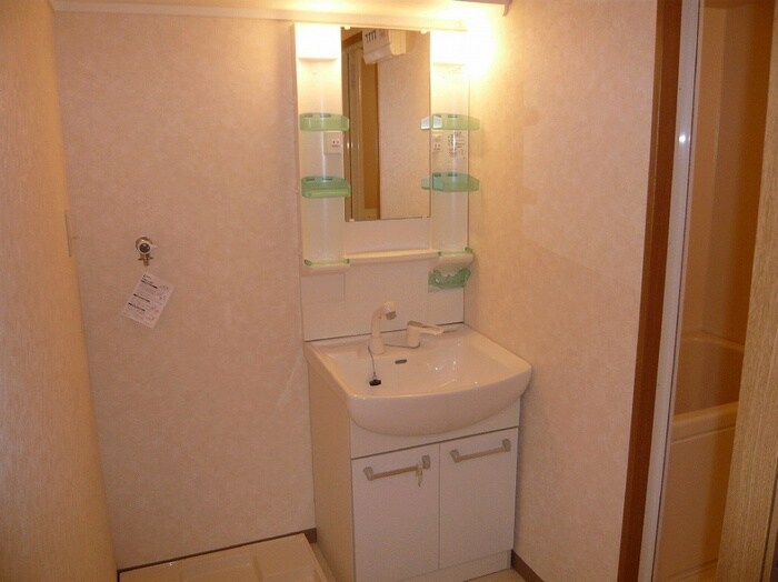 物件内観写真8　(洗面)