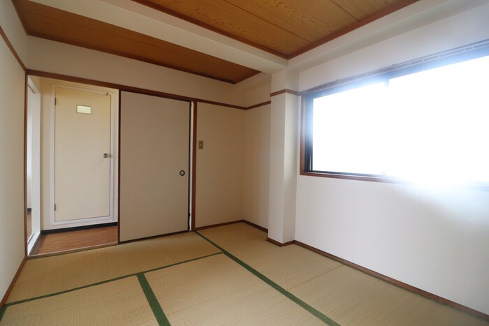 物件内観写真8　(居室)