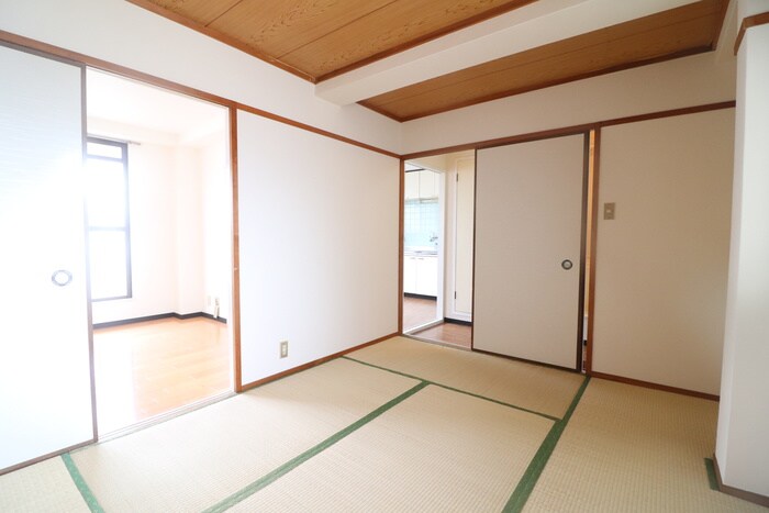 物件内観写真9　(居室)