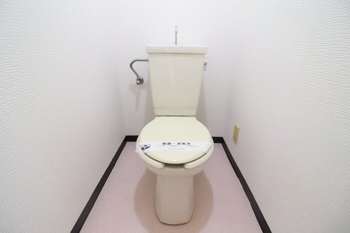 物件内観写真12　(トイレ)