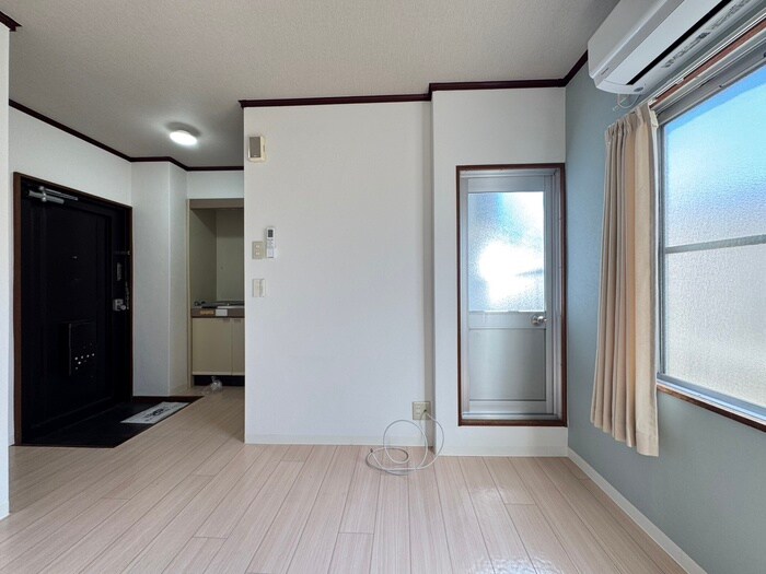 物件内観写真11　(居室)