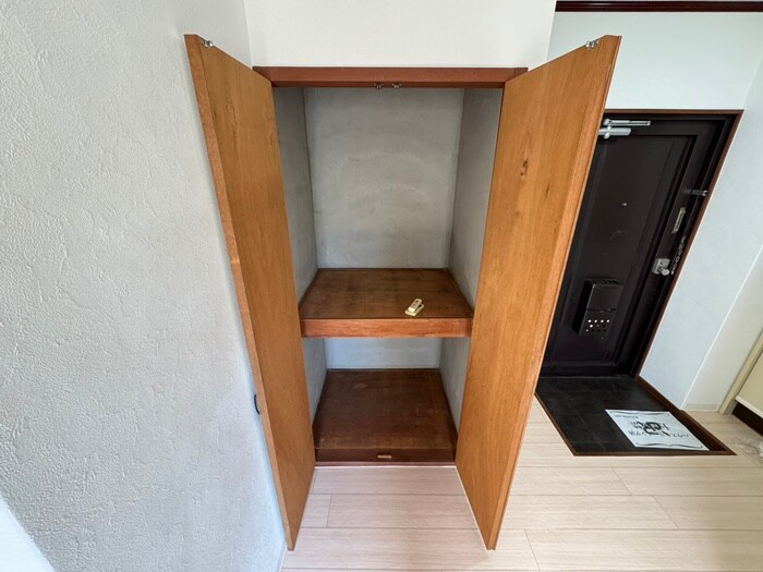 物件内観写真13　(収納)
