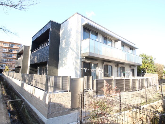 物件外観写真5　(外観写真)