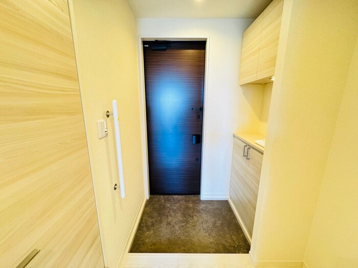 物件内観写真14　(玄関)