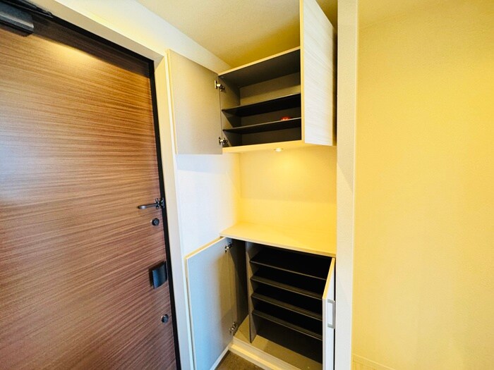 物件内観写真16　(靴箱)