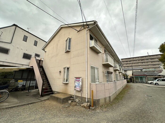 太子堂ホームズの外観写真